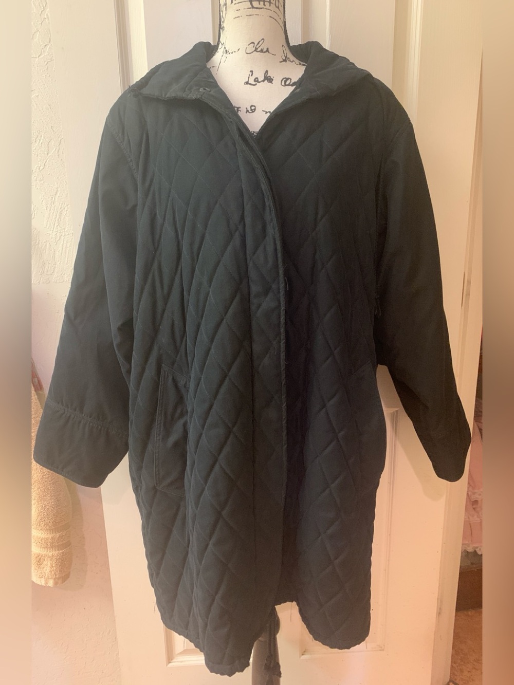 Vintage Searle Blatt Studio Black Quilted Women's Coat